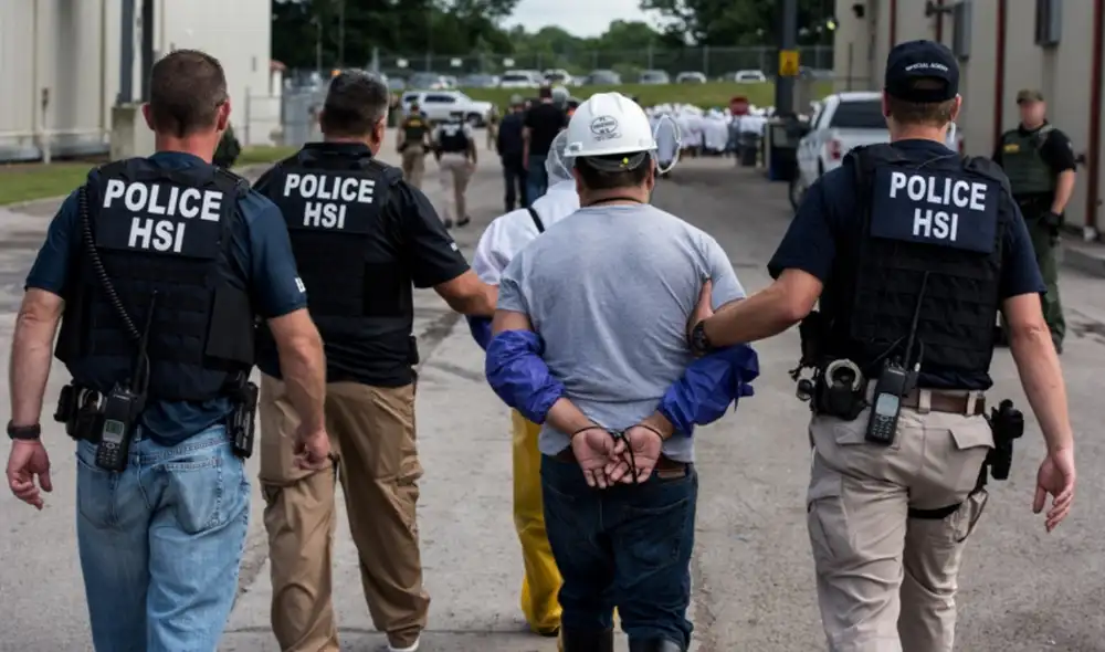 ICE arrestó a 17 inmigrantes en Kent; el operativo causó alarma comunitaria. ICE arrestó a 17 inmigrantes en Kent; el operativo causó alarma comunitaria.