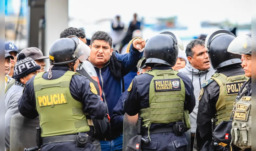 más de 100 informales irrumpen en Playa Pescadores y provocan pérdidas por S/ 350 mil. Foto: Municipalidad de Chorrillos más de 100 informales irrumpen en Playa Pescadores y provocan pérdidas por S/ 350 mil. Foto: Municipalidad de Chorrillos