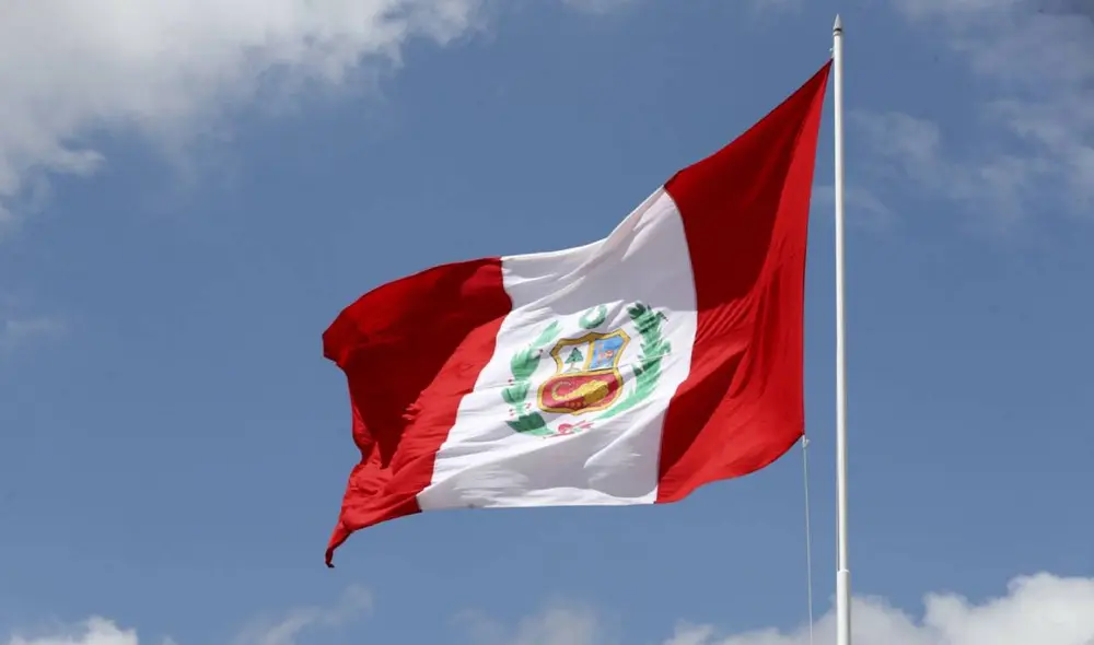Día de la Bandera se celebra cada 7 de junio en Perú por lo que se declara feriado. Día de la Bandera se celebra cada 7 de junio en Perú por lo que se declara feriado.