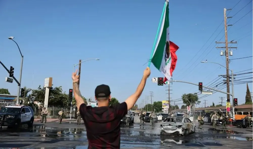 Claudia Sheinbaum exige respeto para mexicanos detenidos en redadas en EE. UU.