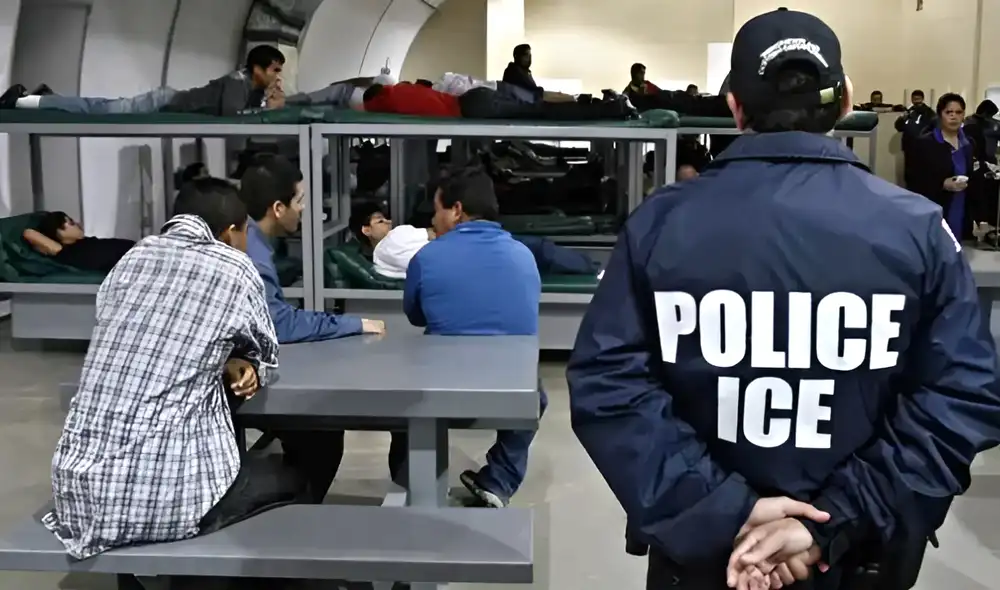 Si un inmigrante no tiene sus documentos en regla, ICE lo puede detener.