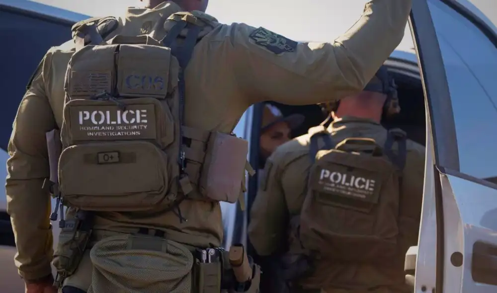 Haitiano pierde su Green Card y es arrestado tras mentir en solicitud.