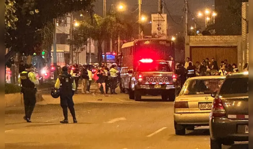 Balean bus en Chorrillos. Chofer resultó herido tras el ataque.