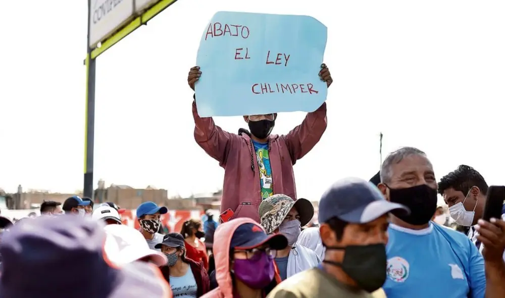 Para las organizaciones agrarias y gremios de trabajadores, esquema perpetúa la inequidad, la ley Chlimper 2.0 va en contra de la Política Nacional Agraria y alienta graves conflictos. Foto: Archivo LR Para las organizaciones agrarias y gremios de trabajadores, esquema perpetúa la inequidad, la ley Chlimper 2.0 va en contra de la Política Nacional Agraria y alienta graves conflictos. Foto: Archivo LR