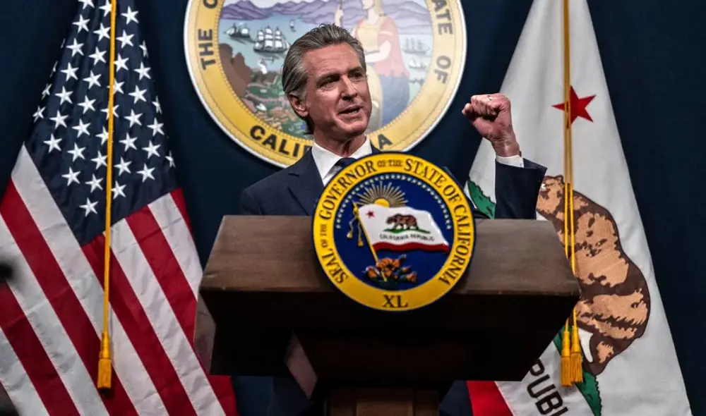 La Ley SB1100 fue firmada por el gobernador Ron DeSantis para beneficiar a miles de ciudadanos que buscan trabajo en California.