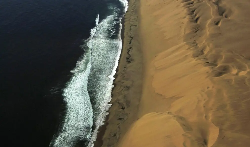 En Namibia se despliega un vasto paisaje desértico en África que se extiende por aproximadamente 2.000 kilómetros. Foto: Difusión