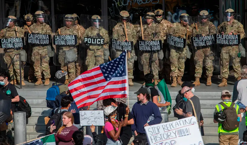 Trump dispuso el despliegue de la Guardia Nacional y marines para frenar protestas.
