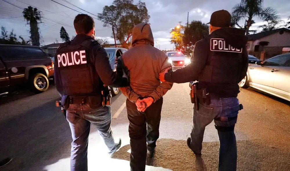 Conoce como identificar una orden de arresto valida del ICE y DHS en Estados Unidos.