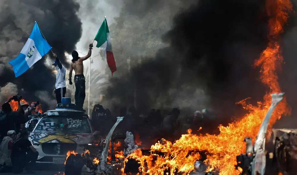 Cientos de inmigrantes tomaron las calles de Los Ángeles en rechazo a las redadas de ICE. Cientos de inmigrantes tomaron las calles de Los Ángeles en rechazo a las redadas de ICE.