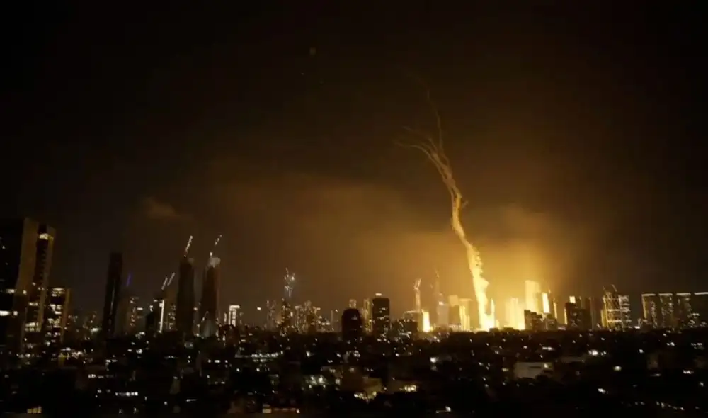 Los nuevos ataques de Israel contra territorio iraní provocaron al menos 78 muertes. Foto: composición LR/AP