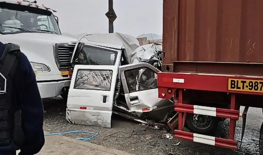 Accidente de tránsito en la avenida Néstor Gambetta