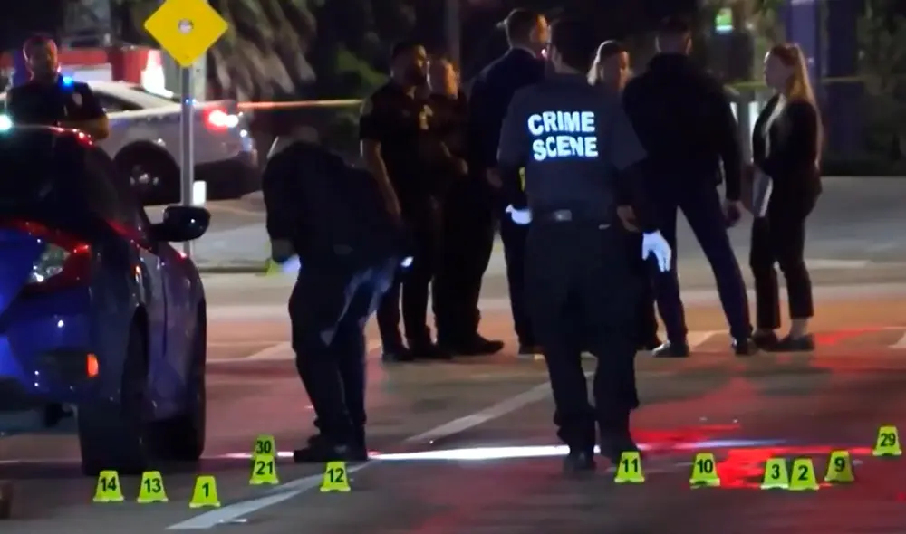 Autoridades llegaron cerca a la 2da Avenida al Noroeste de Miami minutos después del tiroteo.