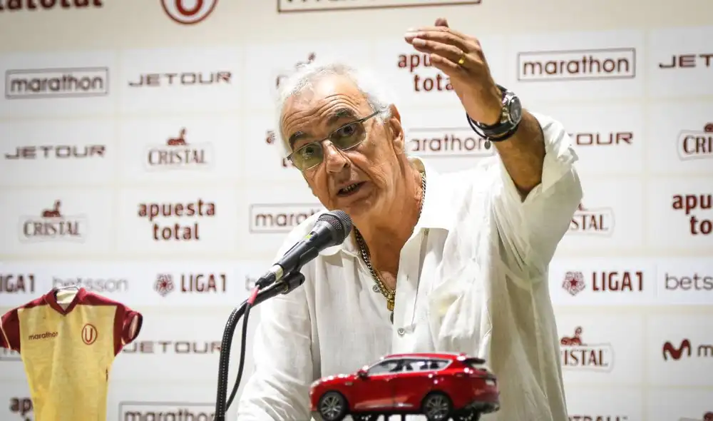Jorge Fossati lanza gancho para los hinchas que critican el juego de la 'U'. Foto: Universitario.