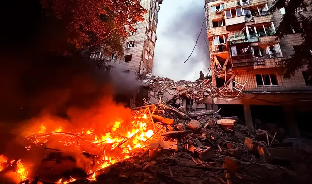 Rusia bombardeó al menos 27 puntos de Kiev, donde se registraron fuertes explosiones.Foto: EFE Rusia bombardeó al menos 27 puntos de Kiev, donde se registraron fuertes explosiones.Foto: EFE