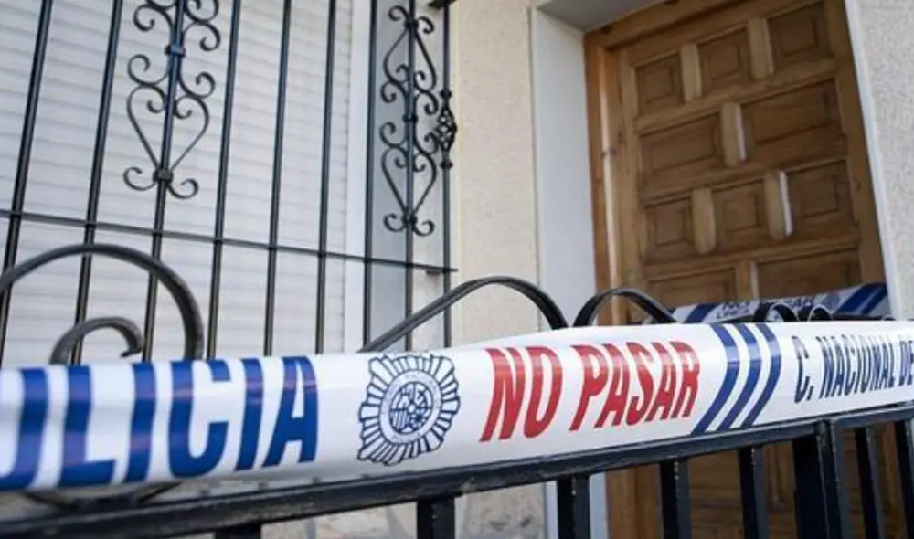 La víctima fue hallada sin vida con heridas de arma blanca, mientras el presunto agresor escapaba alterado y cubierto de sangre. Foto: EFE