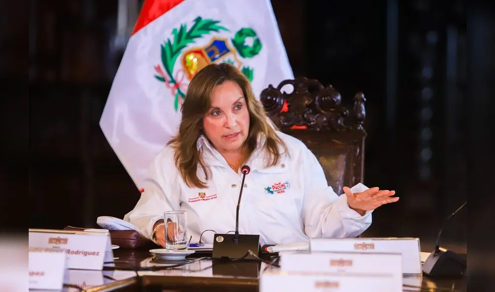 Dina Boluarte es investigada por presunto abandono del cargo tras sus cirugías. Foto: Presidencia Dina Boluarte es investigada por presunto abandono del cargo tras sus cirugías. Foto: Presidencia