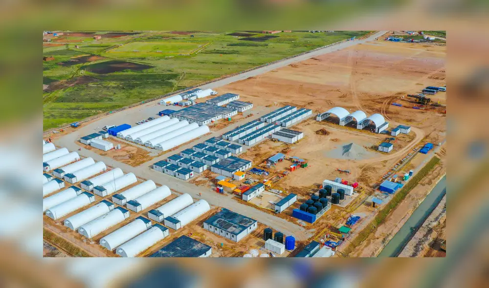 Desde el distrito de Chinchero, en la provincia de Urubamba, el titular del Ministerio de Transportes y Comunicaciones (MTC) dio detalles sobre los avances en la construcción del Aeropuerto Internacional de Chinchero. Desde el distrito de Chinchero, en la provincia de Urubamba, el titular del Ministerio de Transportes y Comunicaciones (MTC) dio detalles sobre los avances en la construcción del Aeropuerto Internacional de Chinchero.