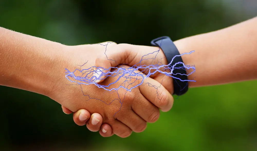 Este fenómeno genera una sensación bastante inusual en ambas personas.