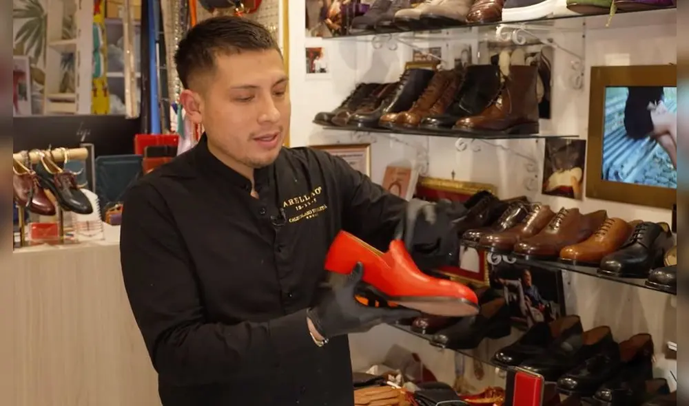 El es Daniel Arellano, el peruano que en su taller confeccionó los zapatos para Juan Pablo II y Benedicto XVI, y realizó trabajos de reparación para el papa Francisco. Foto: CNN