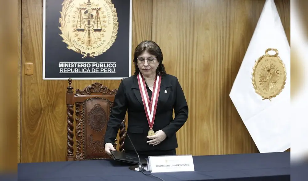 Bancadas han presentado denuncias constitucionales contra la titular del Ministerio Público. Bancadas han presentado denuncias constitucionales contra la titular del Ministerio Público.