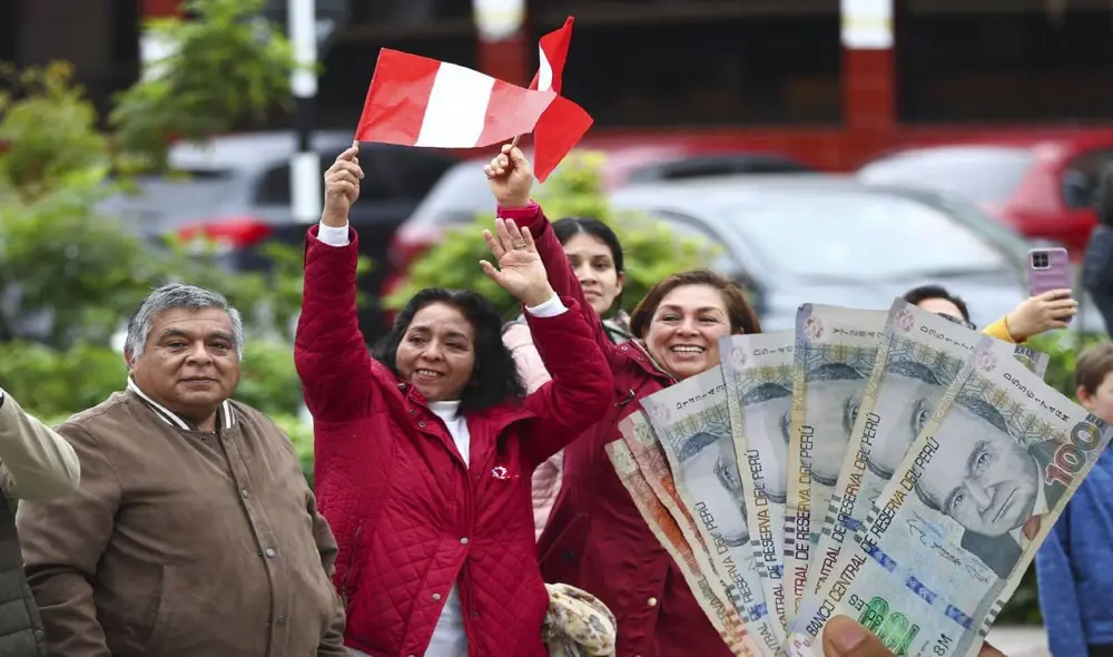 Trabajadores del sector público y privado recibirán aguinaldo y gratificación por Fiestas Patrias 2025. Trabajadores del sector público y privado recibirán aguinaldo y gratificación por Fiestas Patrias 2025.