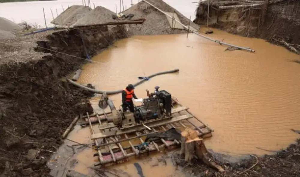 Miles de mineros continuarán el proceso de formalización minera con la prórroga del Reinfo. Miles de mineros continuarán el proceso de formalización minera con la prórroga del Reinfo.