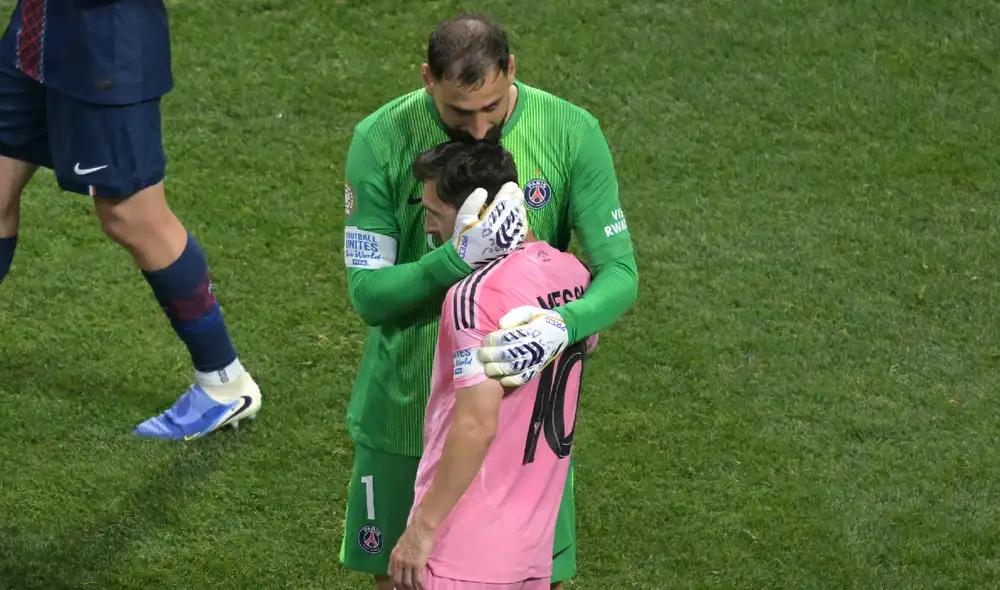 Donnarumma consuela a Lionel Messi. Donnarumma consuela a Lionel Messi.