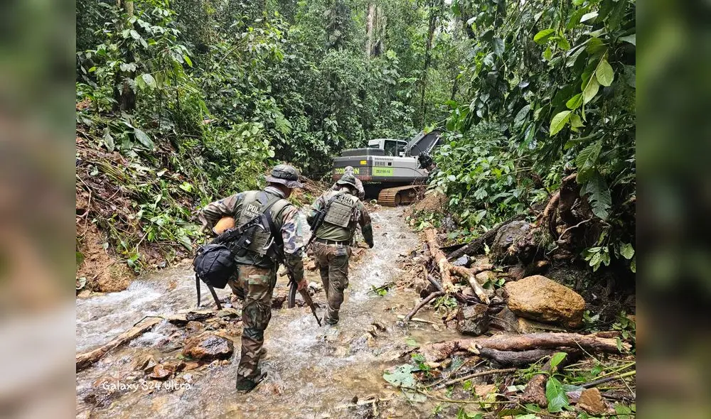 Las fuerzas del orden y la fiscalía dieron un duro golpe a la minería ilegal en Amazonas. Las fuerzas del orden y la fiscalía dieron un duro golpe a la minería ilegal en Amazonas.