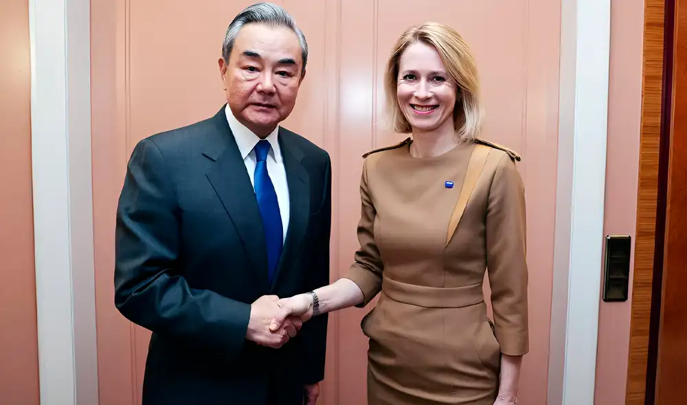 El ministro de RREE de China, Wang Yi se reunió con Kaja Kalla, representante de la UE.