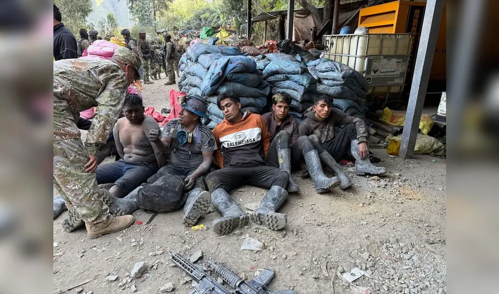 Parqueros detenidos luego de un enfrentamiento con las fuerzas del orden. Foto: Mindef Parqueros detenidos luego de un enfrentamiento con las fuerzas del orden. Foto: Mindef