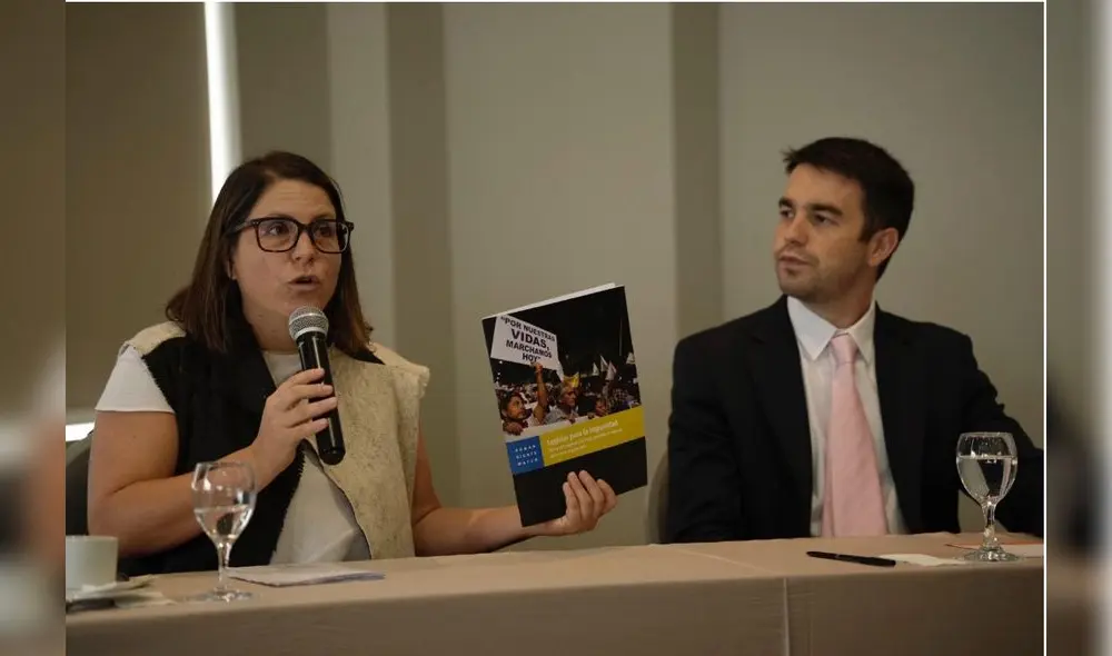 Juanita Goebertus y Santiago Menna, de Human Rights Watch, presentaron informe sobre Perú
