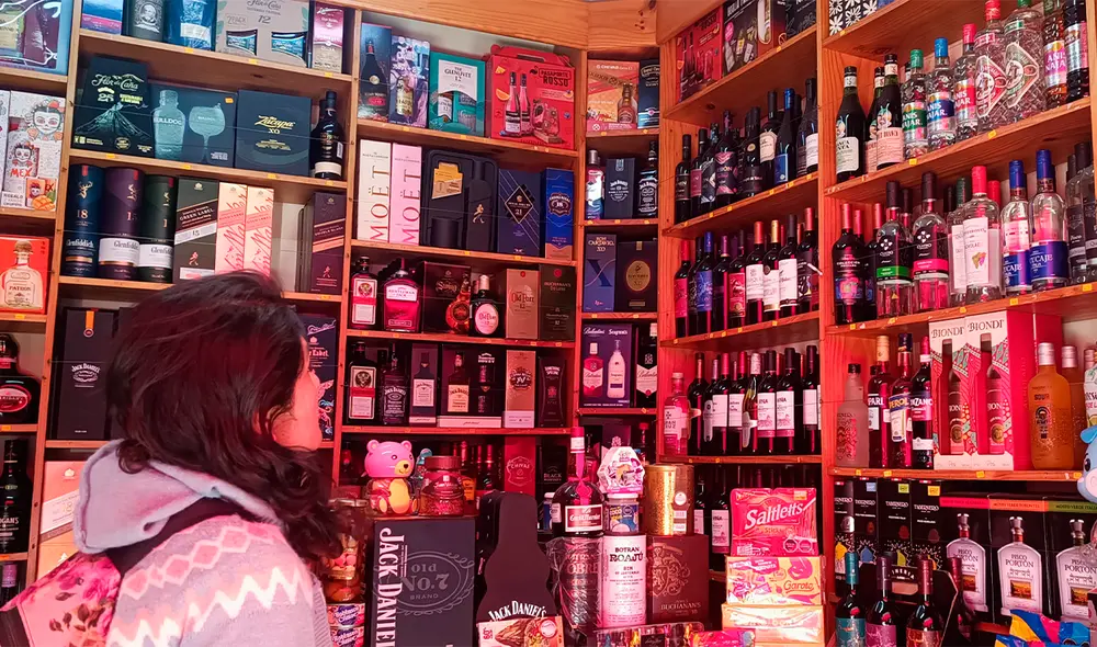 Tacna expende licores como whisky, coñac o tequila a bajos precios gracias a la ley.