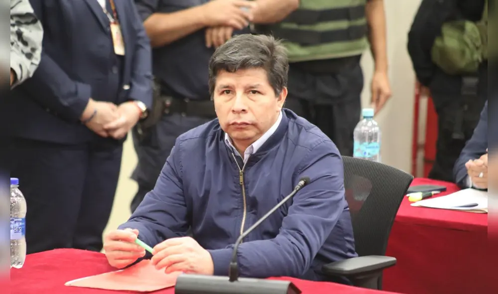 El Congreso busca desplazar a Pedro Castillo de la competencia electoral.