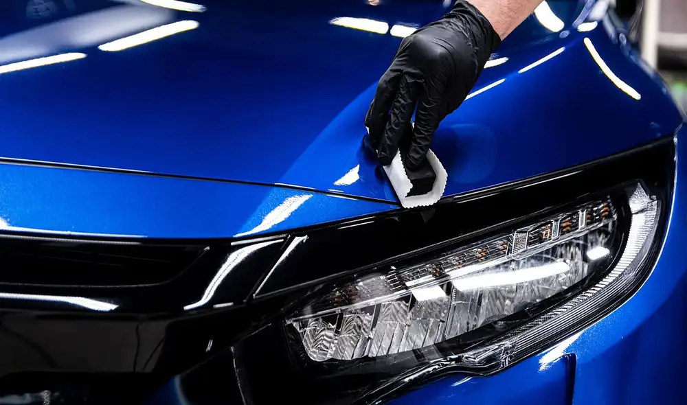 Limpiar el exterior de tu auto con frecuencia ayuda a proteger la pintura del sol, la lluvia y otros elementos que pueden dañarla. Foto: difusión