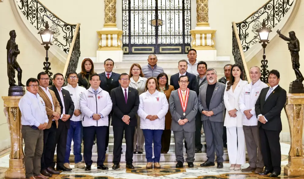 Según el premier Eduardo Arana, el objetivo de esta mesa es lograr consensos para proteger derechos laborales y avanzar en una nueva norma que contribuya a la formalización de la minería artesanales. Foto: PCM