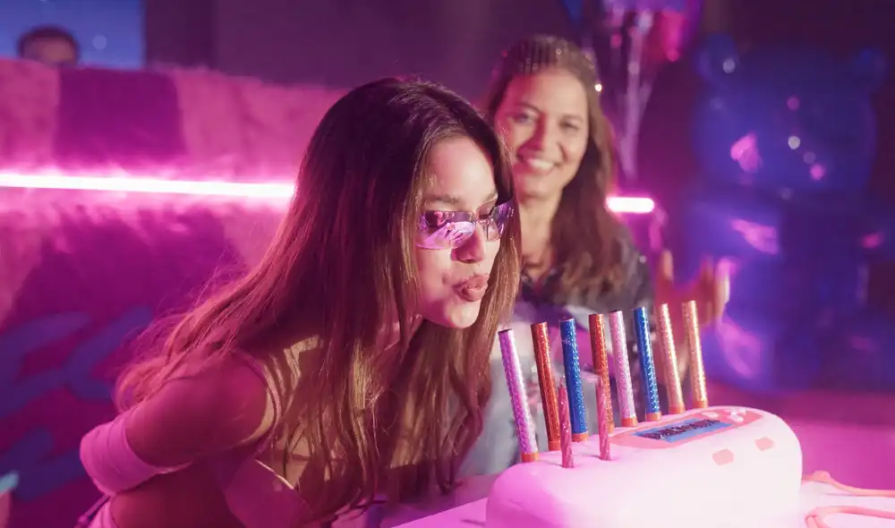 La artista de 28 años comparte su conexión especial con su padre y sus inicios en la música. Fuente: Difusión. La artista de 28 años comparte su conexión especial con su padre y sus inicios en la música. Fuente: Difusión.