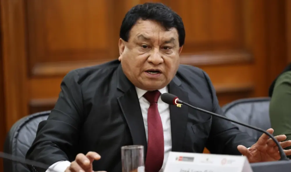 José Luna Gálvez es investigado por el presunto delito de fraude y falsedad genérica. Foto: Congreso.