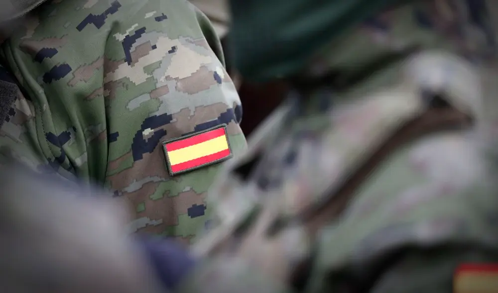 Todos los militares españoles recibirán un aumento de sueldo en 2025, según Defensa.