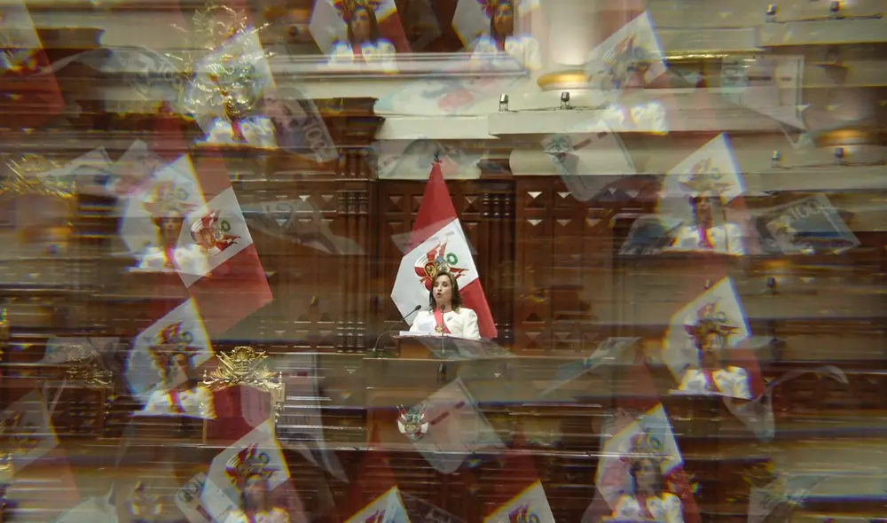 Nuevo salario mínimo no supera la línea de pobreza. Foto: composición LR/John Reyes/URPI-LR/Andina Nuevo salario mínimo no supera la línea de pobreza. Foto: composición LR/John Reyes/URPI-LR/Andina