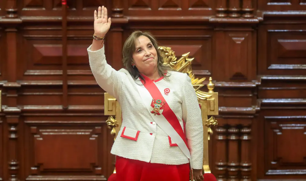 Con una aprobación de apenas el 2,5% y en medio de protestas tanto en el hemiciclo como en las calles, Boluarte concluyó su último mensaje a la nación. Foto: presidencia