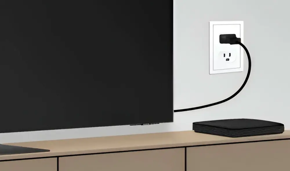 Lo ideal es desenchufar tu Smart TV cuando no la estás usando.