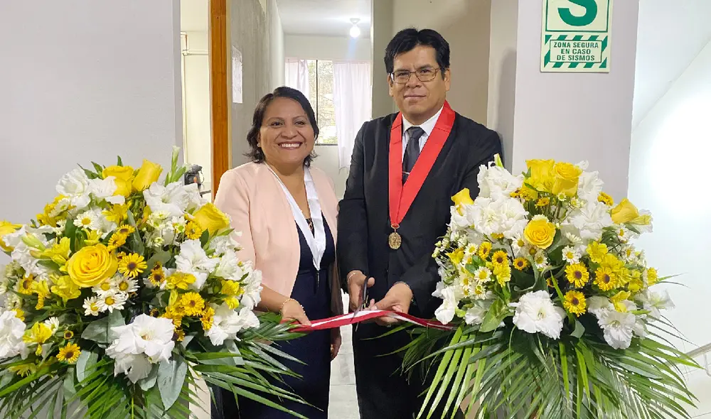 La instalación del juzgado se realizó con una ceremonia encabezada por el presidente de la Corte.