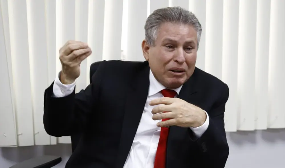 Fiscal coordinador Dino Cano rechazó la modificación en la Ley de extinción de dominio. Foto: La República Fiscal coordinador Dino Cano rechazó la modificación en la Ley de extinción de dominio. Foto: La República