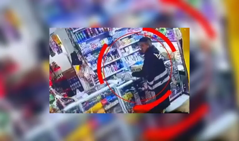 Cámaras de seguridad demostraría como polcías 'sembraron' pruebas. Foto captura: Latina Cámaras de seguridad demostraría como polcías 'sembraron' pruebas. Foto captura: Latina