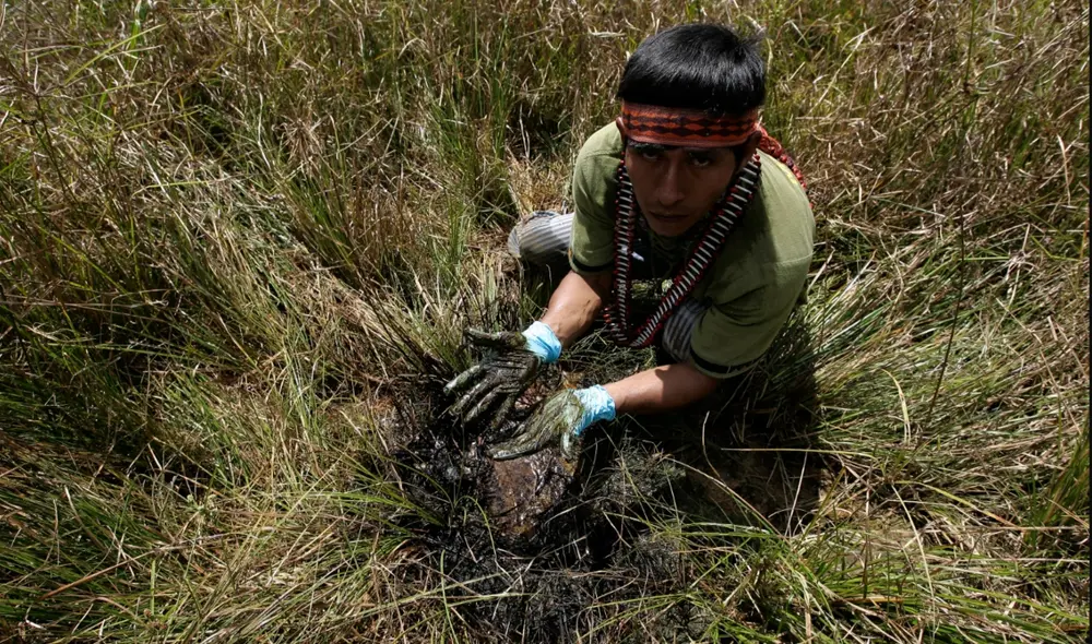 Comunidades indígenas piden reparación en zonas contaminadas por derrames de petróleo desde décadas atrás. Foto: Julio Angulo / Archivo La República