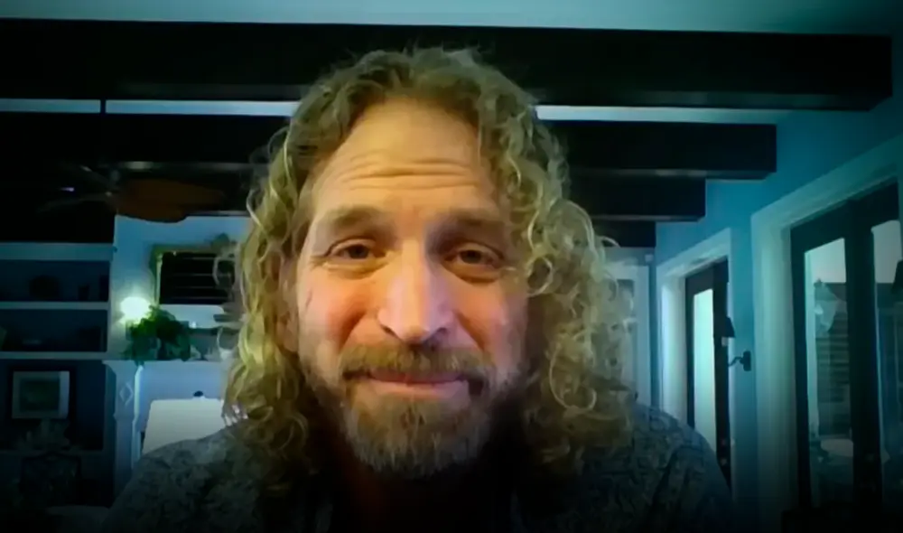 El Dr. Joe Dituri tuvo efectos positivos y negativos tras estar 100 días bajo el agua.