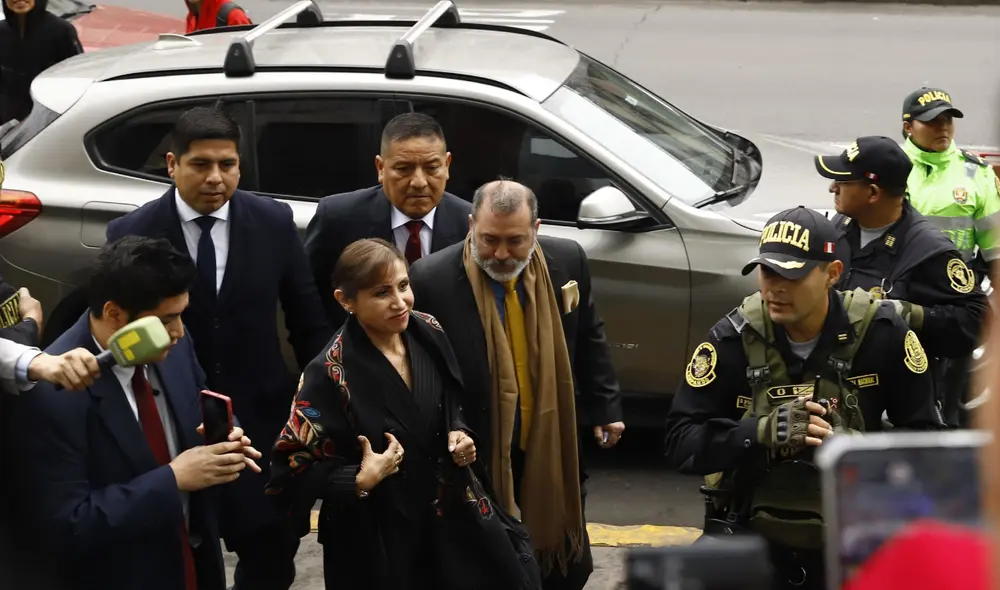 Patricia Benavides regresa a la Fiscalía luego de que la Corte Suprema anuló la suspensión en su contra. Foto: Composición/LR Patricia Benavides regresa a la Fiscalía luego de que la Corte Suprema anuló la suspensión en su contra. Foto: Composición/LR