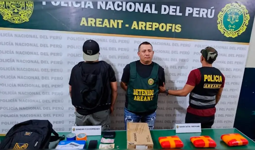 Policía halló tres kilos de droga envueltos en tres bolsas de color roja y naranja. Foto: PNP