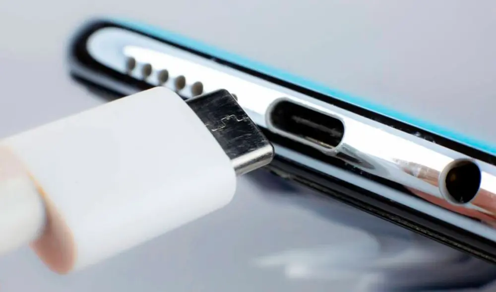 Todos los smartphones modernos vienen con puerto USB-C.