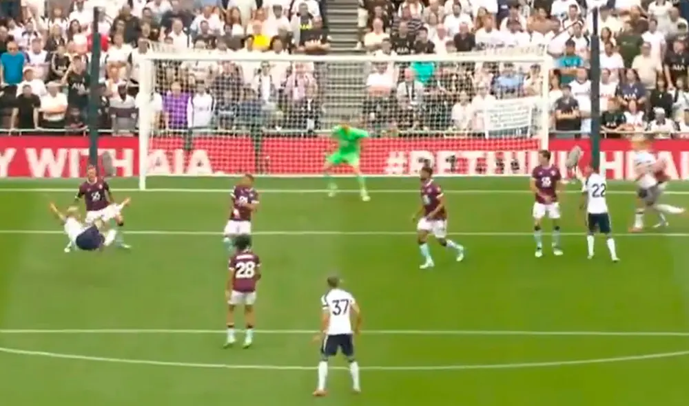 El segundo gol de Richarlison llegó por el lado del campo donde se ubica Oliver Sonne. Foto: captura de ESPN El segundo gol de Richarlison llegó por el lado del campo donde se ubica Oliver Sonne. Foto: captura de ESPN